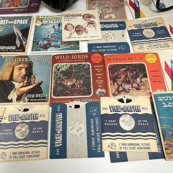 Vintage View Master Junior Electric with Over 40 Reels - Picture 2 of 8